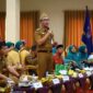 Lurah Koto Tangah Khalid Zamri menyampaikan pemaparan inovasi pelayanan publik berbasis digital di hadapan Tim Penilai Nasional dalam ajang Pemerintah Desa dan Kelurahan Award 2025 yang digelar di Aula Balai Kota Payakumbuh, Senin (27/10/2025).