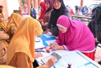 Ratusan Warga Serbu Pasar Murah Pemko Payakumbuh, Harga Turun hingga 30 Persen
