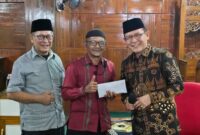 Tarawih dan Bersilaturahmi dengan Warga, Wako Zulmaeta Bantu n BMasjid Muslimialai Cacang