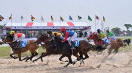 Wali Kota Payakumbuh Zulmaeta bersama jajaran menghadiri Indonesia’s Horse Racing Merdeka Cup 2026 di Lapangan Pacu Kuda Kubu Gadang, Minggu (23/8/2026).