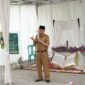 Wakil Wali Kota Payakumbuh Elzadaswarman membuka prosesi basimak pada perayaan Khatam Al-Qur'an di Masjid Al Hidayah, Kelurahan Padang Tangah Payobadar, Senin (24/8/2026).