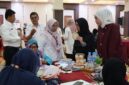 Wali Kota Payakumbuh Zulmaeta bersama Kemenekraf/Bekraf dan peserta program Pelatihan dan Pendampingan Kriya “Ekraf Peduli” di Ballroom Hotel Mangkuto, Rabu (26/8/2026).