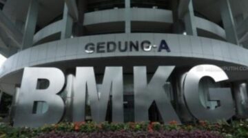 BMKG Pantau Siklon Tropis Surigae, Waspadai Gelombang Tinggi di Sejumlah Perairan