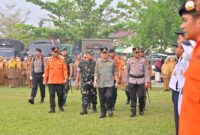 Wali Kota Payakumbuh Zulmaeta menjadi inspektur Apel Gabungan Siaga Bencana dan Harkamtibmas Kota Payakumbuh 2026 di halaman Balai Kota Payakumbuh, Senin (7/9/2026).
