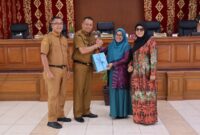 Wakil Wali Kota Payakumbuh Elzadaswarman menyampaikan Nota Keuangan RAPBD Tahun Anggaran 2027 dalam rapat paripurna DPRD Kota Payakumbuh, Senin (14/09/2026).