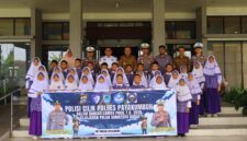 Wakil Wali Kota Payakumbuh Elzadaswarman melepas 33 anggota Polisi Cilik Polres Payakumbuh yang akan mengikuti Lomba Pocil tingkat Sumatera Barat di Padang, Selasa (15/9/2026).