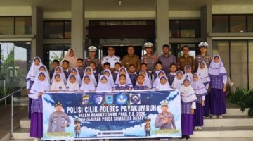 Wakil Wali Kota Payakumbuh Elzadaswarman melepas 33 anggota Polisi Cilik Polres Payakumbuh yang akan mengikuti Lomba Pocil tingkat Sumatera Barat di Padang, Selasa (15/9/2026).