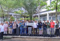 Pemkot Payakumbuh mengembangkan program Petani Berdasi dengan memanfaatkan lahan perkantoran untuk menanam cabai, bawang, dan terong.