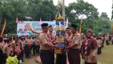 Ketua Kwarcab Gerakan Pramuka Kota Payakumbuh Rida Ananda menutup BOBB XX Tahun 2026 dalam rangkaian peringatan Hari Pramuka ke-65.
