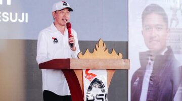 Jokowi pamer KTA PSI sejak Oktober 2025