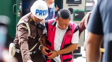 Kasus Febri Adriansyah, Sejumlah Kantor di SCBD Disegel