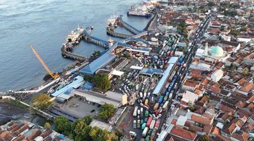 Kemacetan Panjang di Pelabuhan Ketapang, Dipicu Kebijakan KSOP Pembatasan Jumlah Truk