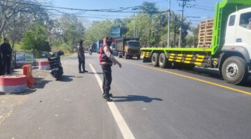 Penyeberangan Gilimanuk Lumpuh Akibat Demonstrasi Sopir Truk di Ketapang