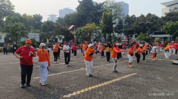 Setelah Demam Poco-Poco, Kini Ada Senam Ikan Nae Kreatif Terbaru di Pante