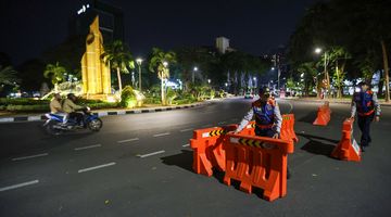 Setelah dilakukan evaluasi selama 14 hari, rekayasa lalu lintas Embong Sawo-Embong Gayam kembali dilakukan