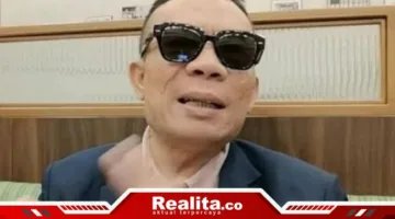 Soal ijazah SMA Gibran, Rismon Sianipar menantang Denny Indrayana berdebat