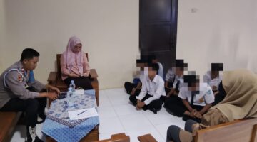 Video Konvoi Siswa Bawa Sajam Viral, Polisi Panggil 8 Siswa SMPN 1 Bandung