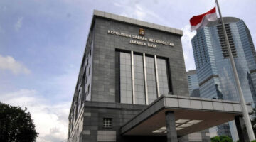 Virus! Pria Tendang Wanita di Food Court Senayan City, Polisi Sebut Pelaku Tidak Mabuk dan Motif Masih Diselidiki