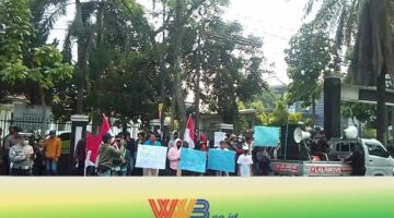 Aliansi UMKM Bogor Demonstrasikan BRI KCP Sindang Barang, Imbau KUR Tak Ribet – wwb.co.id