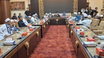 Aliansi Ulama dan Tokoh Aktivis Jatim Ajukan Tuntutan Pemakzulan Wapres Gibran ke DPRD Jatim – Kempalan.com