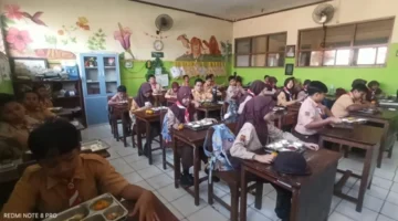 Ayam goreng merupakan menu favorit MBG untuk siswa SD di Semarang