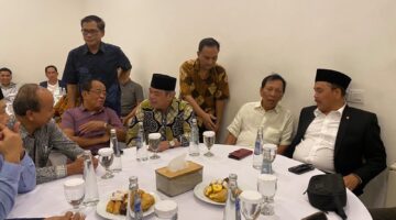 Dalam perayaan Syahganda menjadi Kepala Bakom, hadir sejumlah Tokoh Oposisi Jokowi