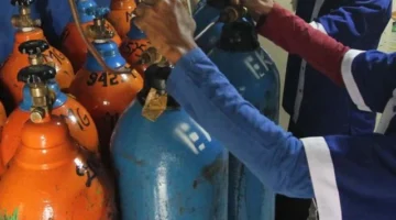 Foto Menkes Pakai Tabung Oksigen Viral, Kemenkes Klarifikasi: Bukan Karena Sesak Nafas, Ini Faktanya