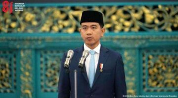Gibran siap menunjukkan ijazah SMP hingga Sarjana di persidangan