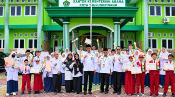 Kemenag Tanjungpinang Apresiasi 166 Madrasah Indonesia Juara Olimpiade 2026 — Batam Hari Ini