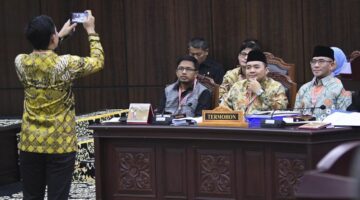 Komisioner KPU-Bawaslu Lapor ke DKPP Terkait Lolosnya PKPU Gibran