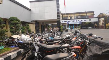 Polres Lamongan Sikat Knalpot Brong, 48 Sepeda Motor Dikandangkan